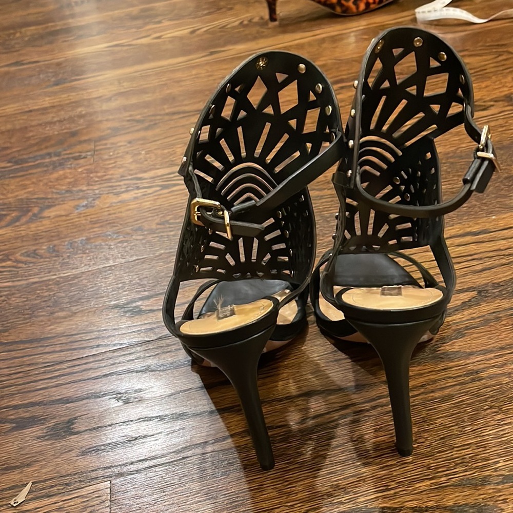 SCHUTZ Brasiliana Convertible Laser-Cut Sandal. NIB - Picture 3 of 16